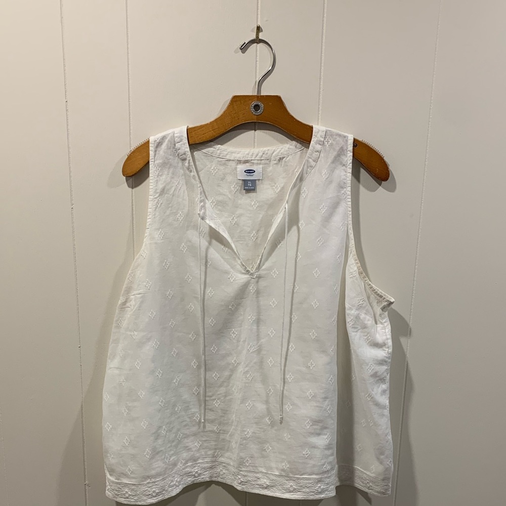 OLD NAVY TOP